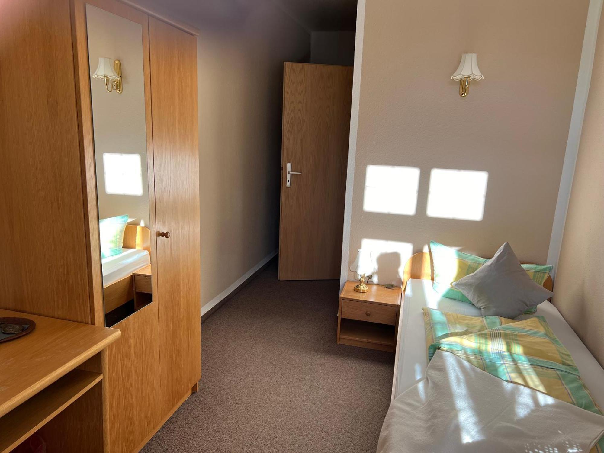 Gasthof und Pension Hammerschänke Wildenthal Zimmer foto