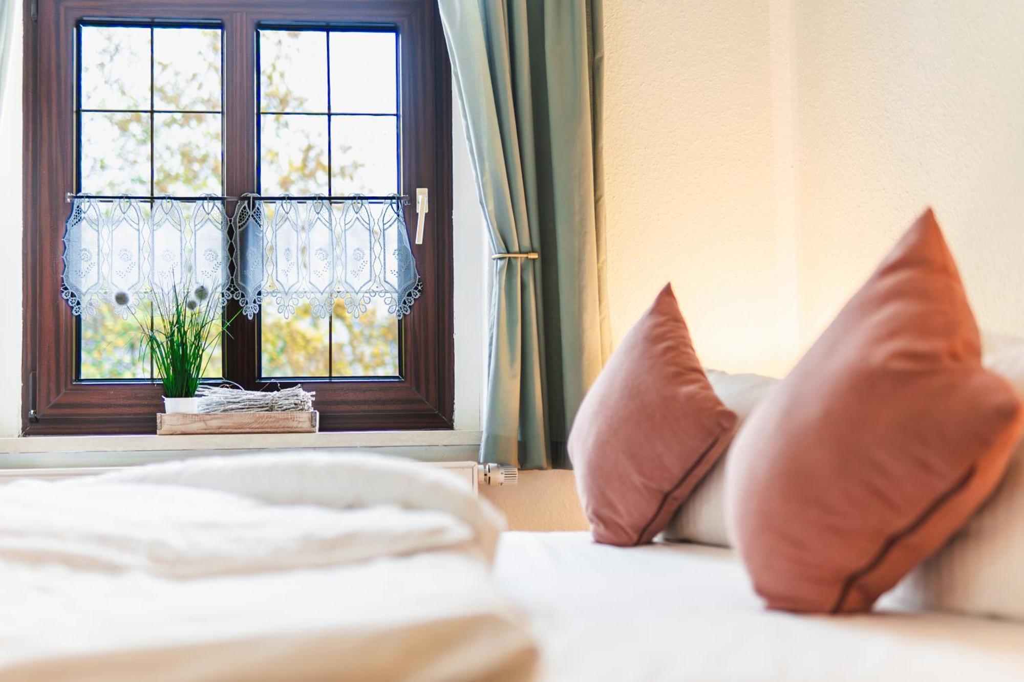 Gasthof und Pension Hammerschänke Wildenthal Zimmer foto