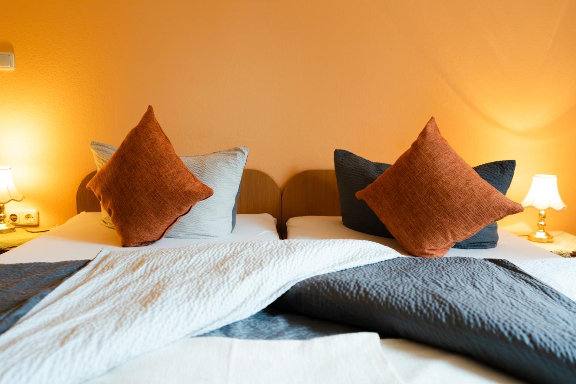 Gasthof und Pension Hammerschänke Wildenthal Zimmer foto